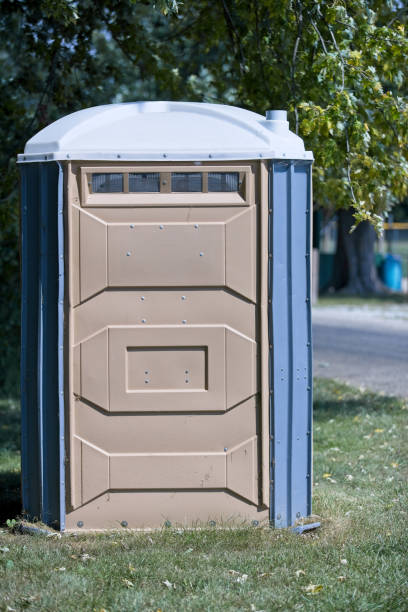 Porta potty delivery and setup in Pion Hills, CA